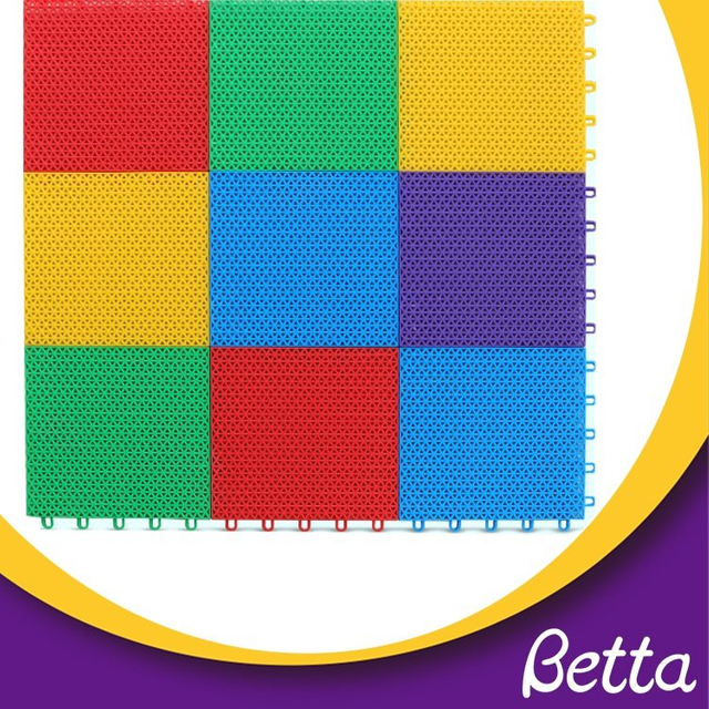 شبكة بلاط الأرضيات الرياضية البلاستيكية المتشابكة من Bettaplay