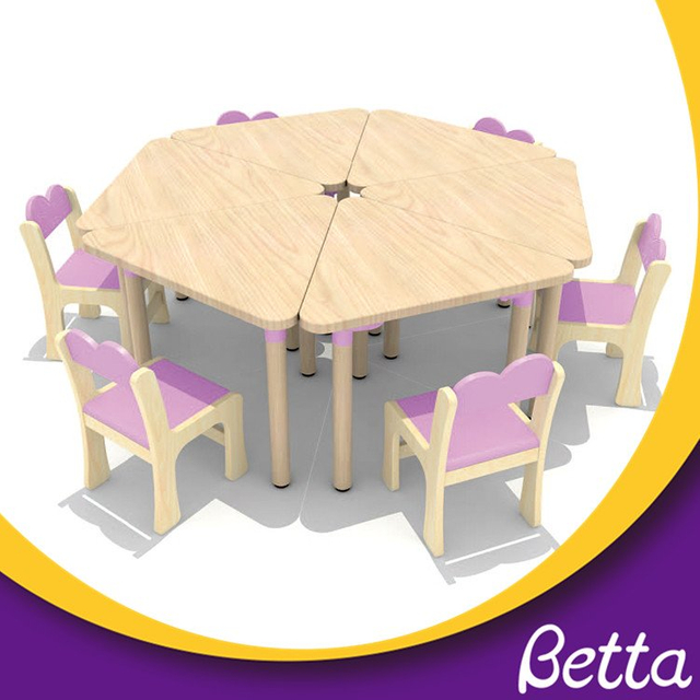 Oferta atractiva y popular mesa y silla de madera para ni&ntilde;os.