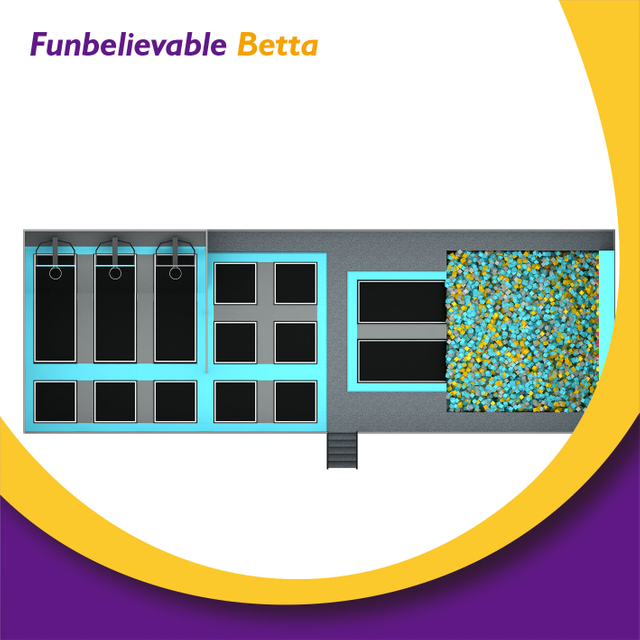 Bettaplay Blue Style 300 SQM Trampoline Park مع تسلق للأطفال للبيع