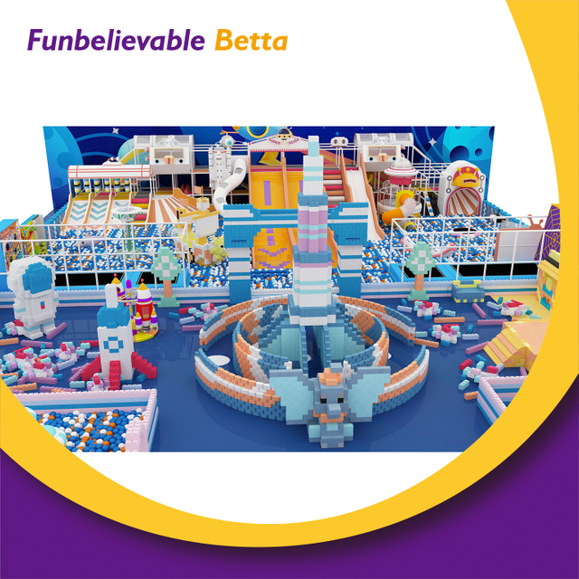 BETTAPLAY 1105M² A Commercial Children Park مع موضوع خيال علمي من سفن الفضاء في السماء 