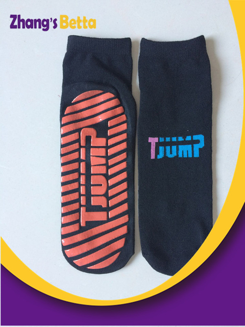 جوارب Betta Trampoline Park Grip Socks المضادة للانزلاق الترامبولين