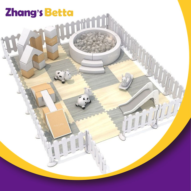 Bettaplay Hot Style Castle Juego suave para ni&ntilde;os de interior