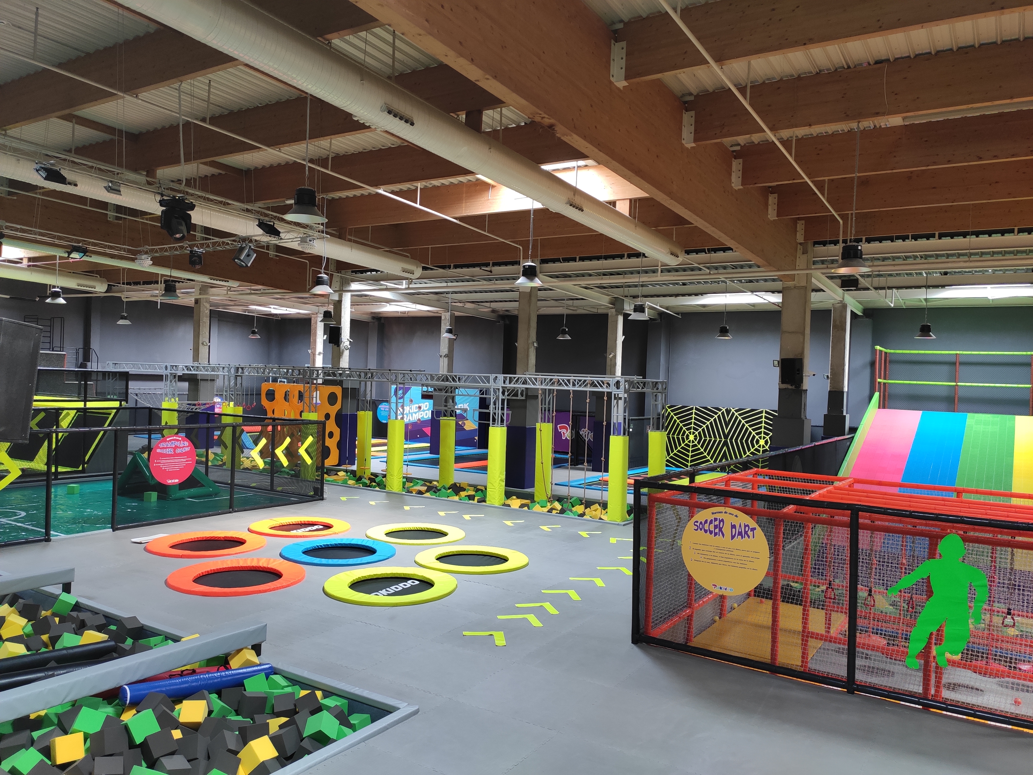 &iquest;Cu&aacute;les son los riesgos de abrir un parque de trampolines?