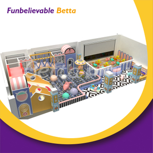 Equipo de juegos interior colorido Bettaplay Rabbit para centro comercial
