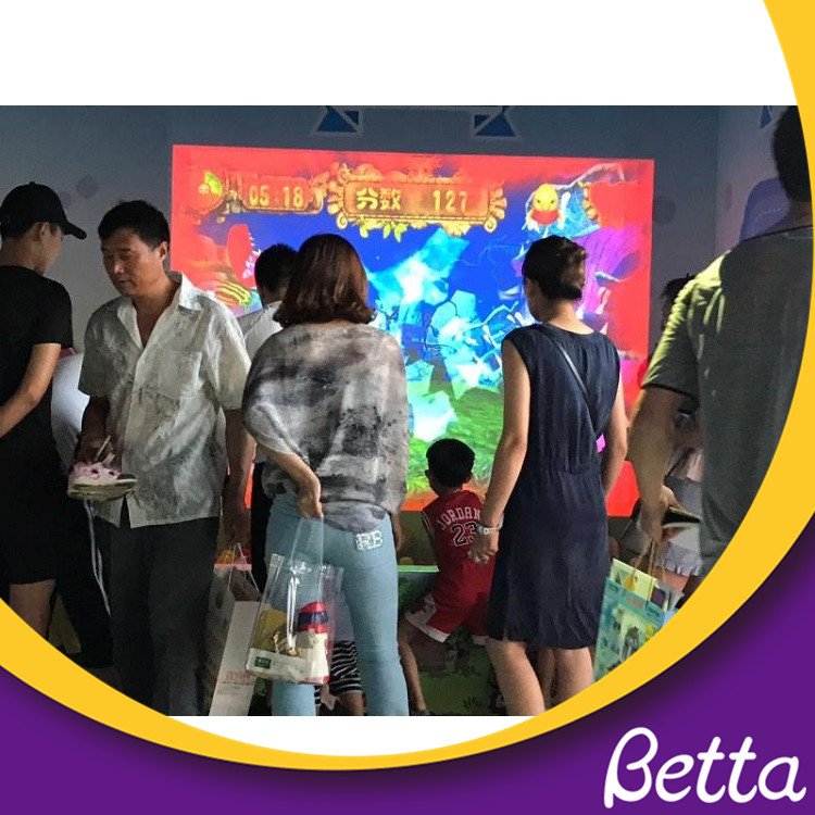 Indoor amusement park floor interactive projection