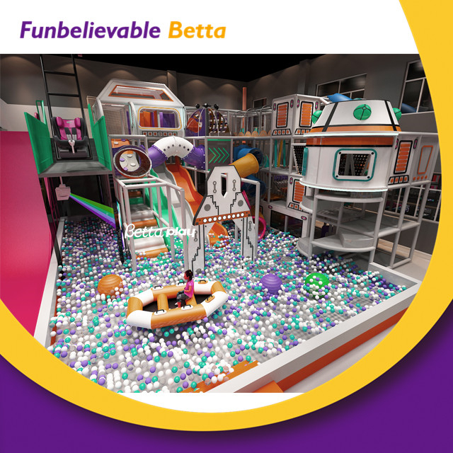 Castillo travieso del tema de la ciudad del equipo del patio interior del fabricante de Bettaplay China 