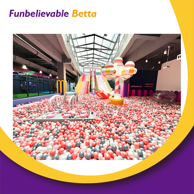 Bettaplay-patio de juegos interior de 151 metros cuadrados, piscina con tem&aacute;tica de princesa de ensue&ntilde;o, equipo de trampol&iacute;n separado, funci&oacute;n de escalada