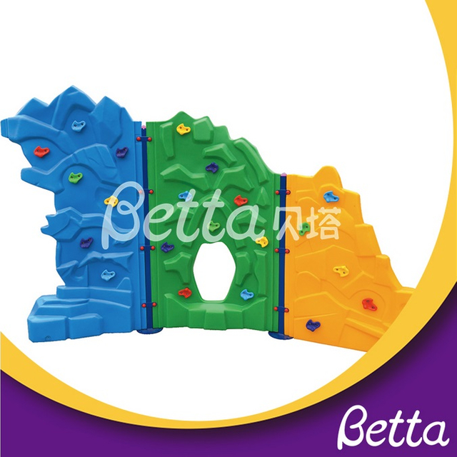 Пластиковый скалодром Bettaplay