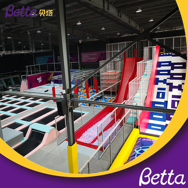 Parque de trampolines de 3000 m2, parque infantil interior a la venta, s&uacute;per tobog&aacute;n, juego de salto libre interior, Dodgeball Arena comercial