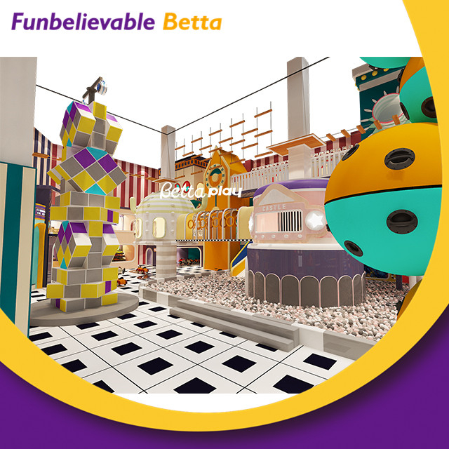 Parque de atracciones interior comercial hecho profesional del trampol&iacute;n del patio del ni&ntilde;o peque&ntilde;o de Bettaplay