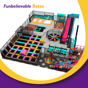 Bettaplay 985sqm معدات ملعب داخلي ملاهي نمط تسلق الكرة بركة رغوة لينة لمركز لعب الأطفال