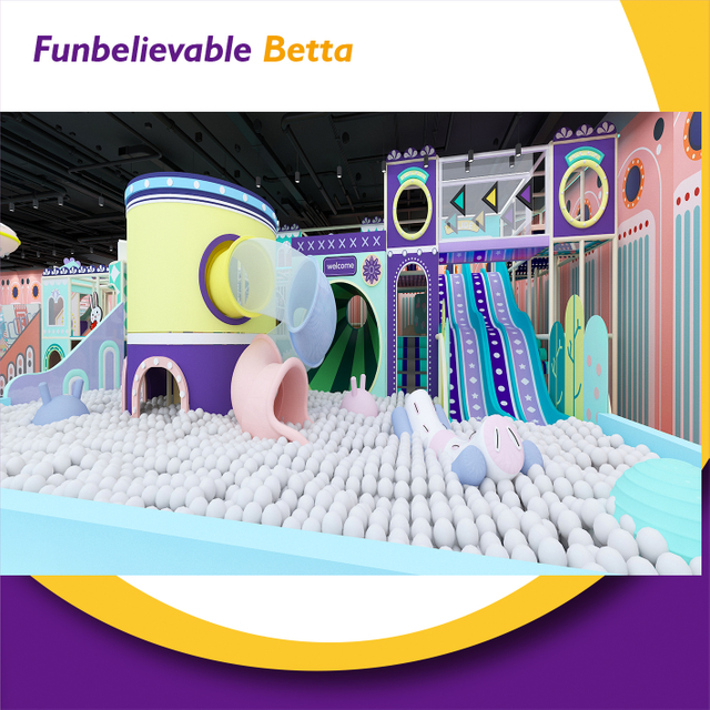 Bettaplay Hot 700㎡ Parque infantil interior suave Tobog&aacute;n volc&aacute;nico para ni&ntilde;os con piscina de bolas &Aacute;rea de juegos interior suave para ni&ntilde;os