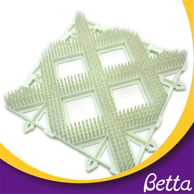 منحدر التزلج المتشابك للعب التزلج