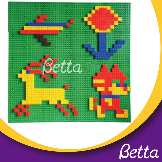 Строительные игрушки Bettaplay на базовой пластине своими руками