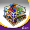 Bettaplay Professional hizo que el jard&iacute;n de infantes use una colorida aventura en un circuito de cuerdas