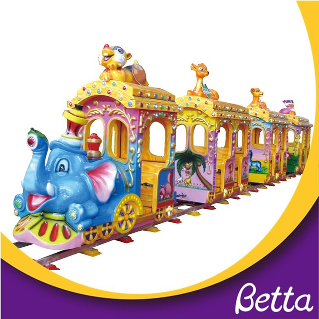 Открытый тематический парк аттракционов на электропоезде на продажу 