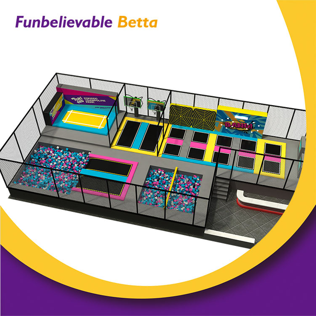 Parque de trampolines de salto interior Bettaplay de 250 m&sup2; con piscina de espuma para baloncesto y diversi&oacute;n interactiva con grifos
