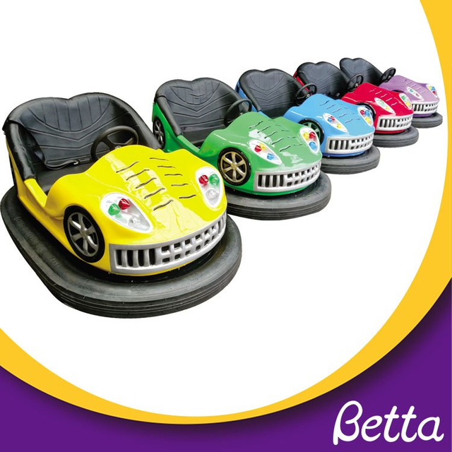 Promoción autos de parachoques eléctricos