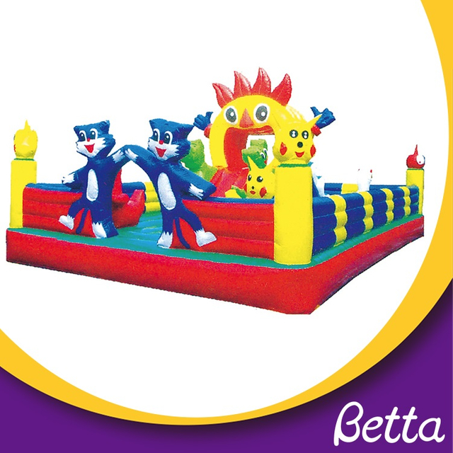Bettaplay العملاق الهيجان القفز ترتد نفخ