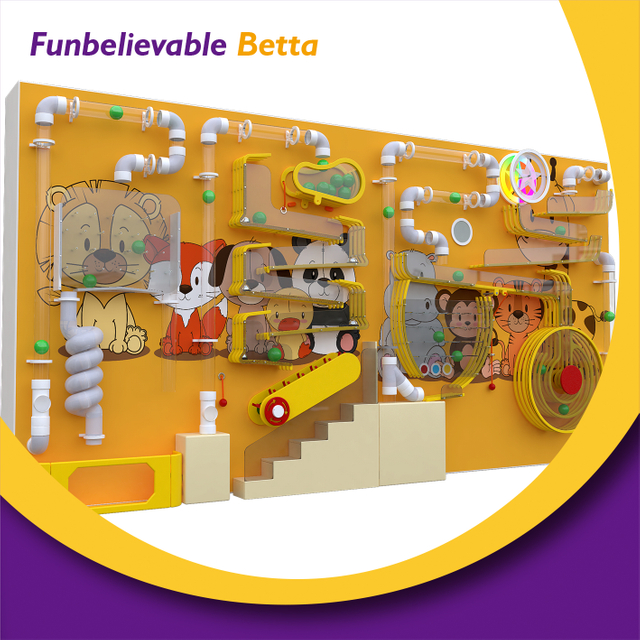Bettaplay Interior Playground Interactive Science Wall Kids jugando muros de pelota