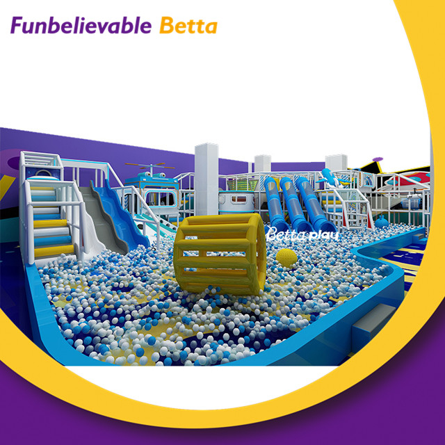 Fabricante chino certificado TUV, equipo de juegos infantiles para interiores, tema urbano, castillo travieso, patio de juegos interior de pl&aacute;stico