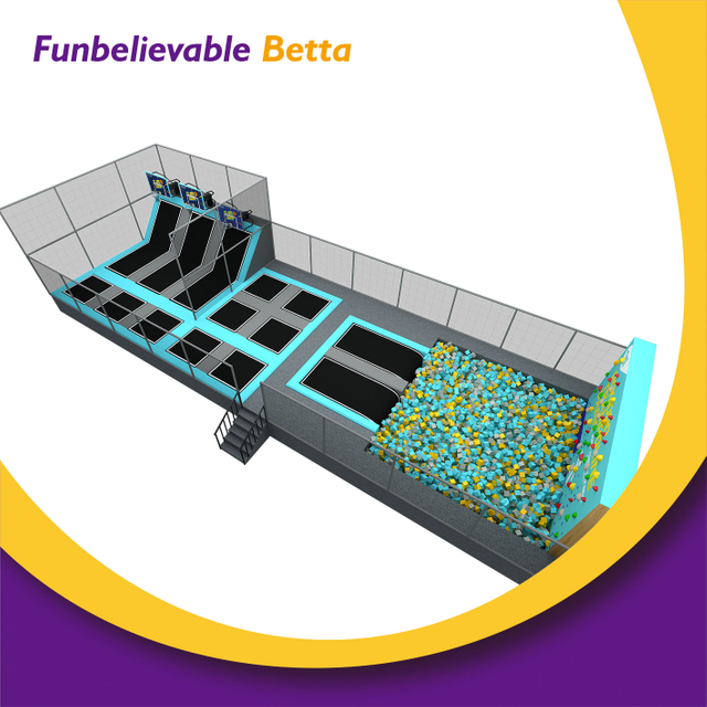 Bettaplay Blue Style 300 SQM Trampoline Park مع تسلق للأطفال للبيع