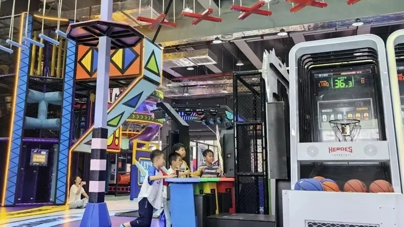 بناء سمعة خمس نجوم: أسرار إدارة المراجعات عبر الإنترنت للملاعب الداخلية