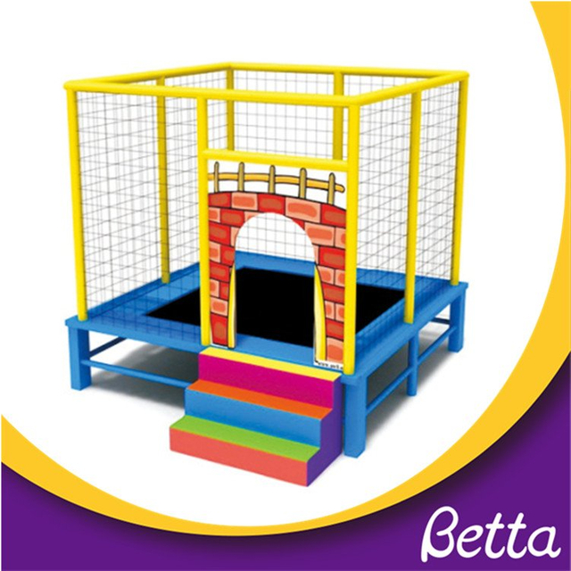 Gran venta de trampol&iacute;n interior Trampoline Arena peque&ntilde;o para ni&ntilde;os de interior 