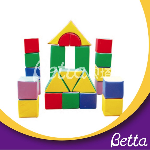 Bettaplay Venta al por mayor fiestas de juegos suaves de varios colores