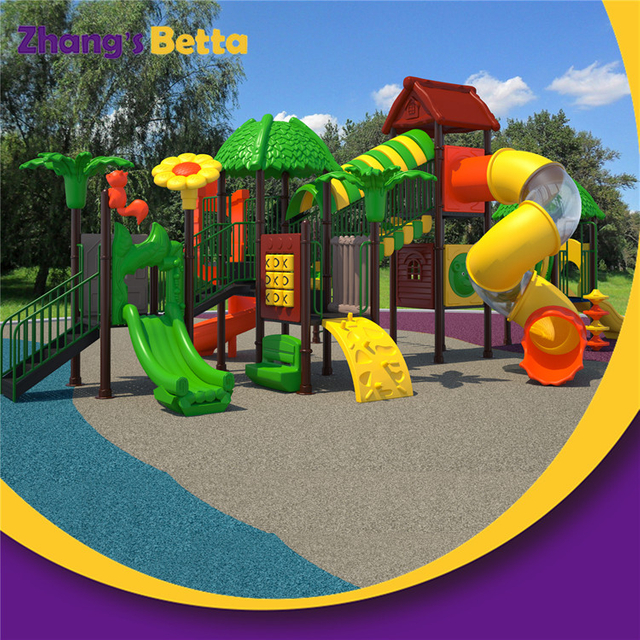 شريحة صغيرة من البلاستيك التجاري للأطفال في مرحلة ما قبل المدرسة