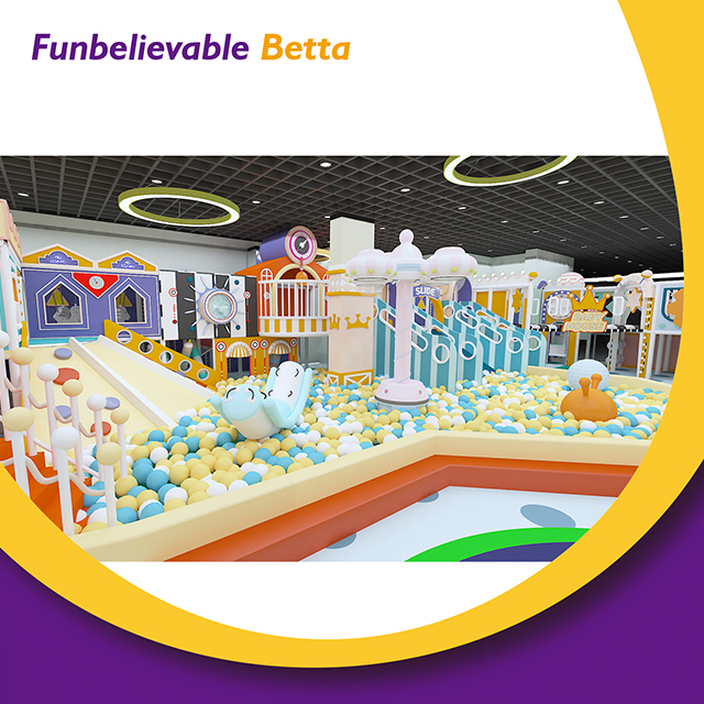 Bettaplay Happy Vibe, colorido patio de juegos interior para ni&ntilde;os, piscina personalizada con un mill&oacute;n de bolas y sala de fiestas familiar