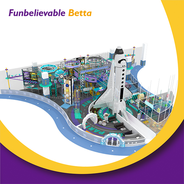 بيتابلاي 500 متر مربع بتصميم خاص لطائرة رائد الفضاء وترامبولين بارك وقلعة مطيع للأطفال