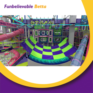 Bettaplay 750 SQM &Aacute;rea de juegos cubierta encantada Tobog&aacute;n atractivo Equipo de carnaval &Aacute;rea de entretenimiento para juegos interiores