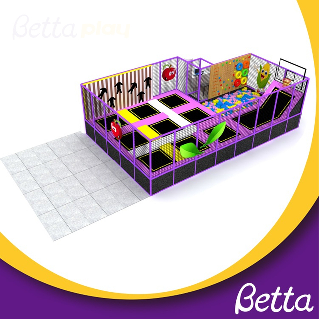 Gran parque interior de trampolines