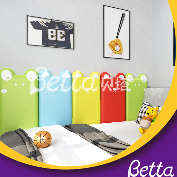 BettaPlay Self-sticking Soft Wall Covering 