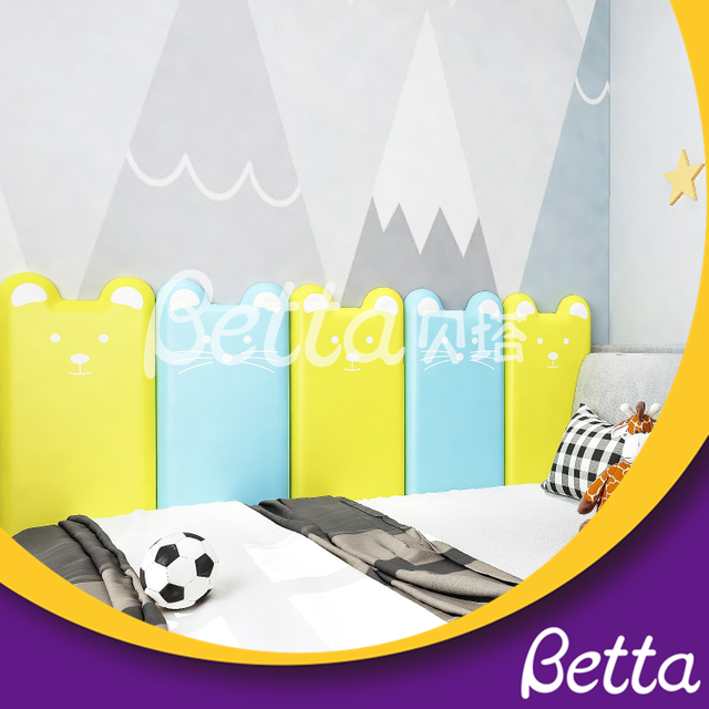 Para la seguridad de los ni&ntilde;os, juego suave personalizado de pared colorida para jard&iacute;n de infantes interior