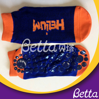 Safety Anti-Slip Trampoline Socks Customized for Trampoline Park