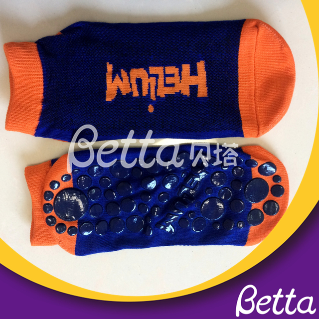 Calcetines antideslizantes de seguridad para trampol&iacute;n personalizados para Trampoline Park