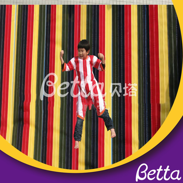  2019 جدار تسلق حفرة الرغوة مخصص للقفز الترامبولين بارك 