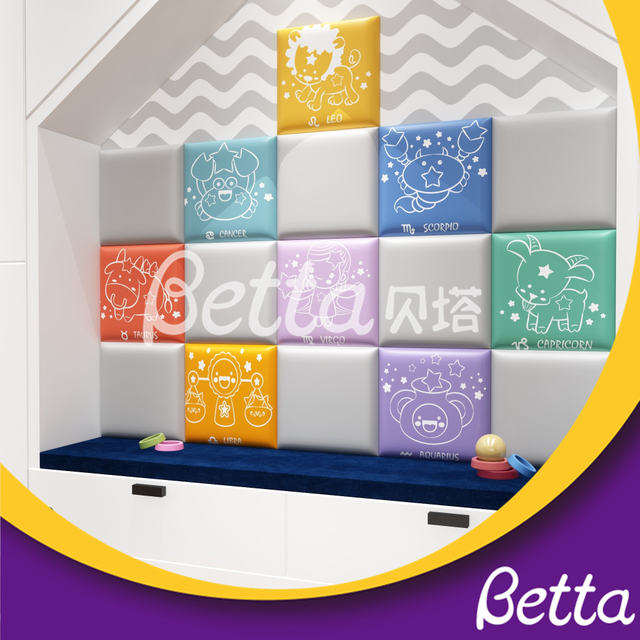 Para la seguridad de los ni&ntilde;os, juego suave personalizado de pared colorida para jard&iacute;n de infantes interior