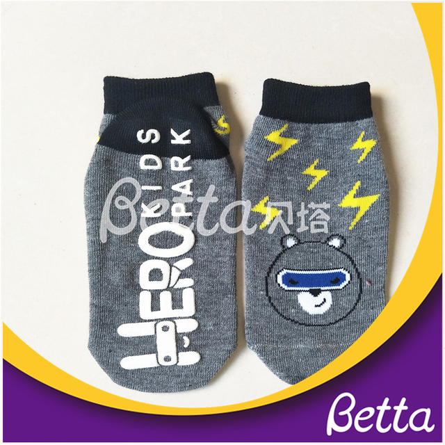 جوارب Bettaplay/عالية الجودة للترامبولين للأطفال والكبار 