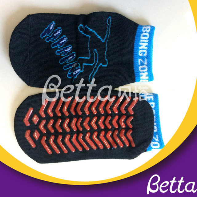Calcetines de trampol&iacute;n personalizados de seguridad antideslizantes con agarre para ni&ntilde;os y adultos Parque de trampolines